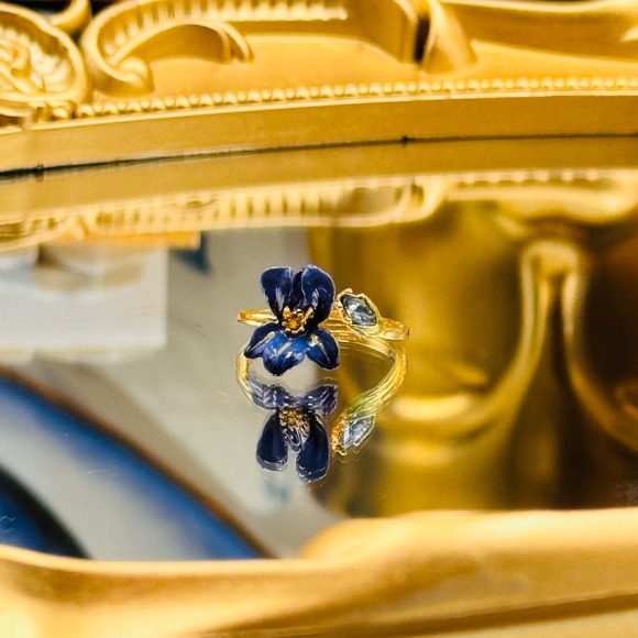 🆕 LES NEREIDES 🧿 NIB Siberian Iris and Faceted Glass Adjustable Ring - Picture 11 of 16